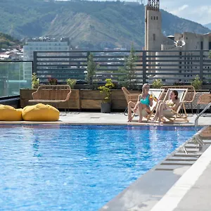 Royal Tulip & Casino, Otel